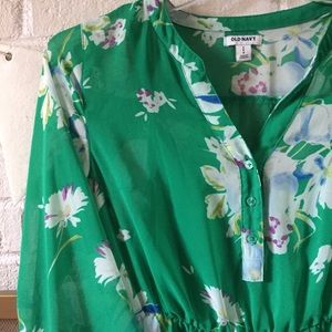 Kelly Green floral dress 💚